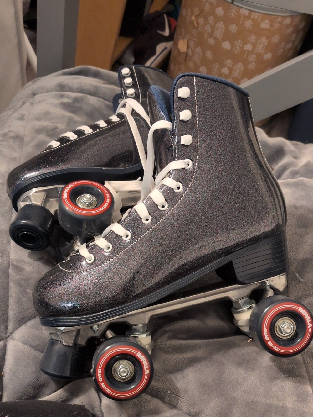 Womens Metallic Grey Glitter High-Top Roller Sneakers